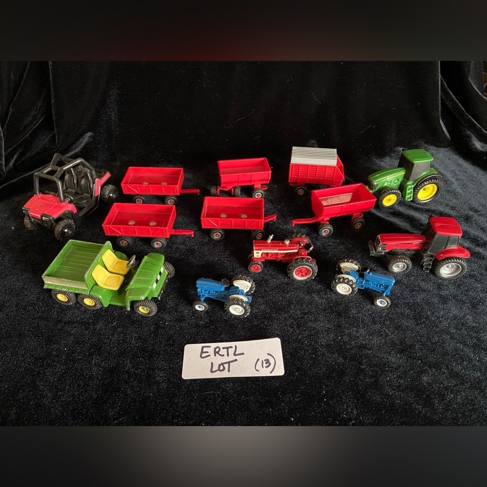 ERTL die cast FARM Vehicles Various ages USED Toy Box Condition READ 13 Pieces